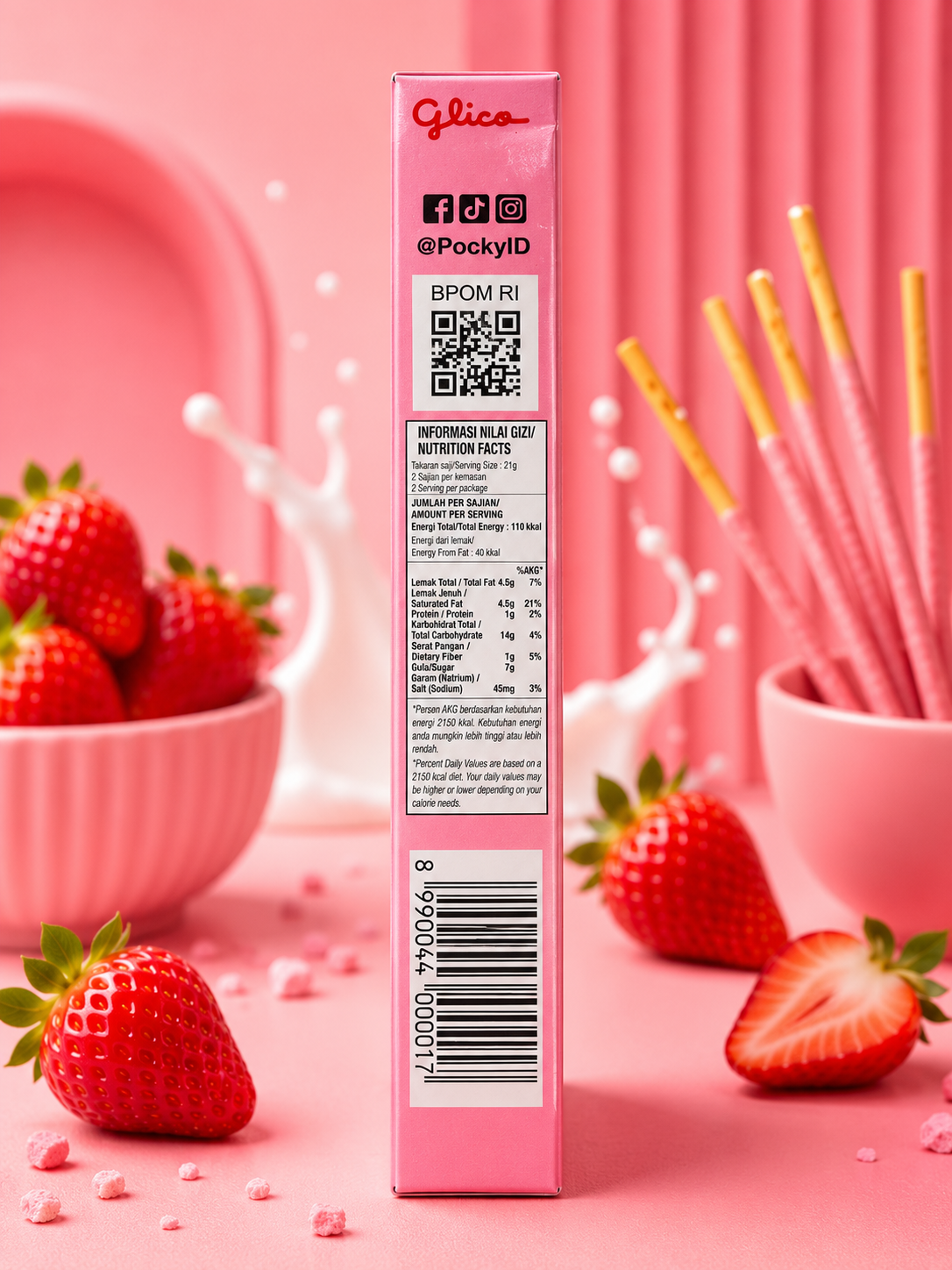 Glico Pocky Strawberry Flavour 45g - Side with Nutrition Facts